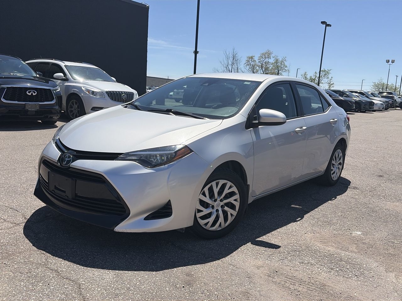 2018 Toyota Corolla 4-door Sedan LE CVTi-S