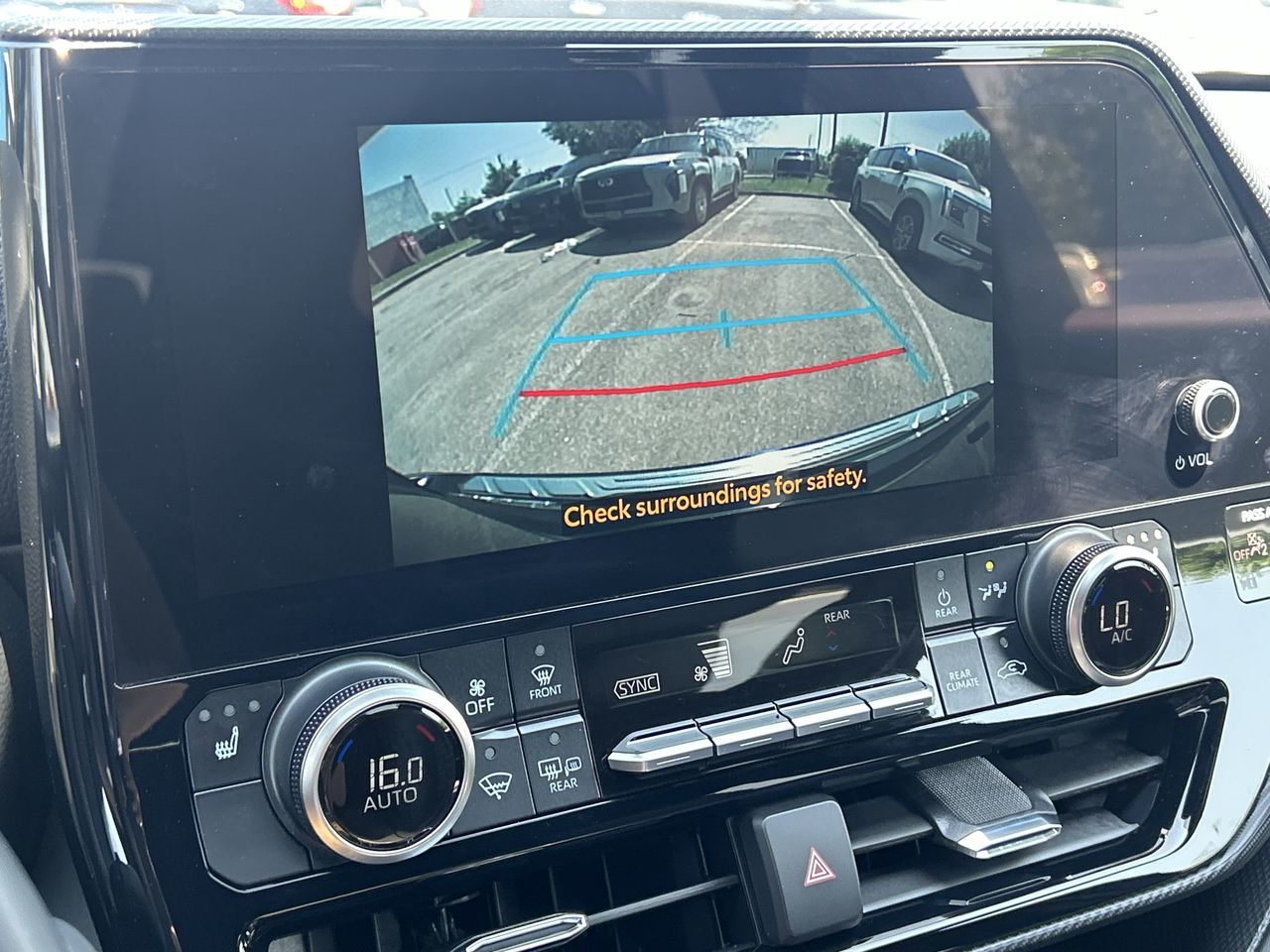 2024 Toyota Highlander in Mississauga, Ontario