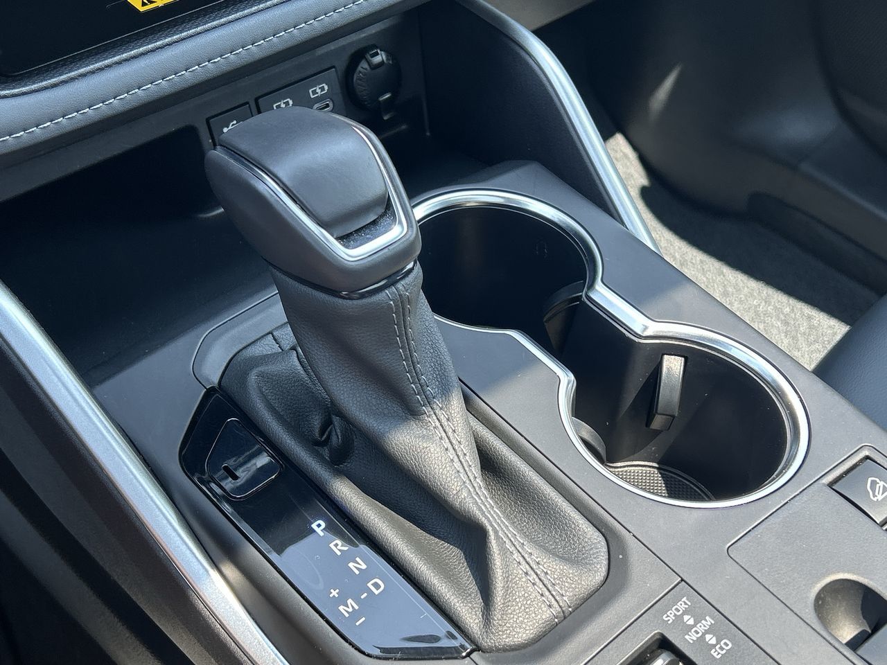 2024 Toyota Highlander in Mississauga, Ontario
