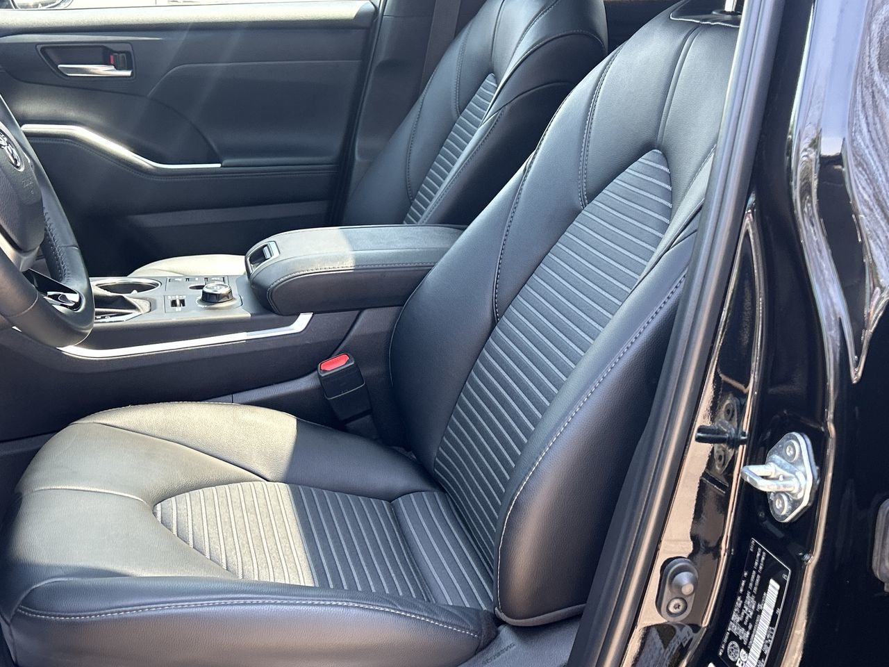 2024 Toyota Highlander in Mississauga, Ontario