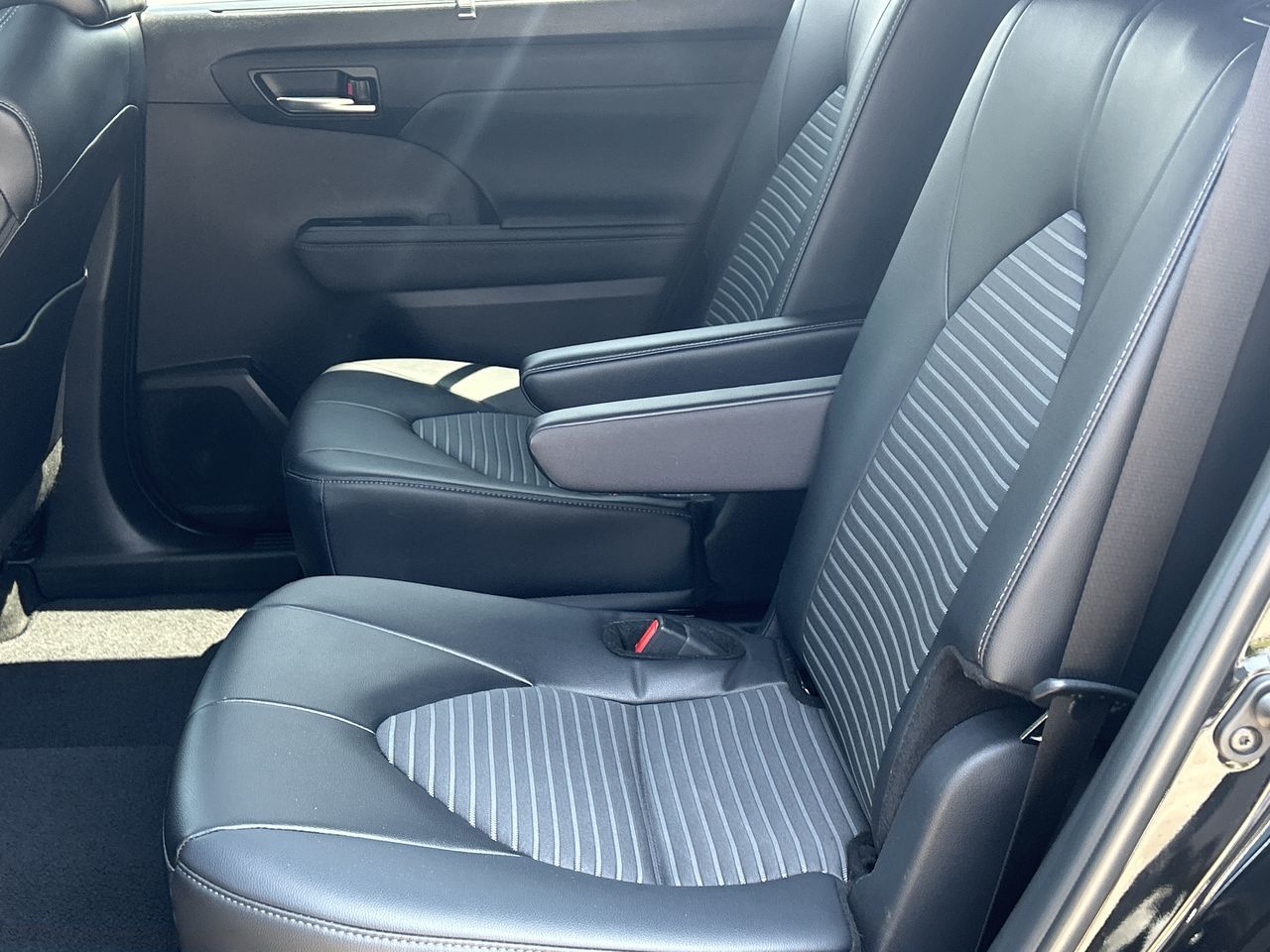 2024 Toyota Highlander in Mississauga, Ontario