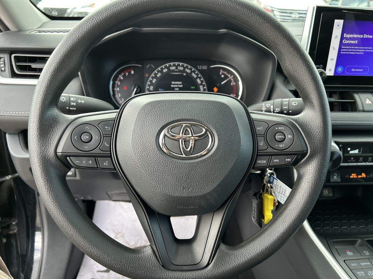 Toyota RAV4  2023 à Mississauga, Ontario