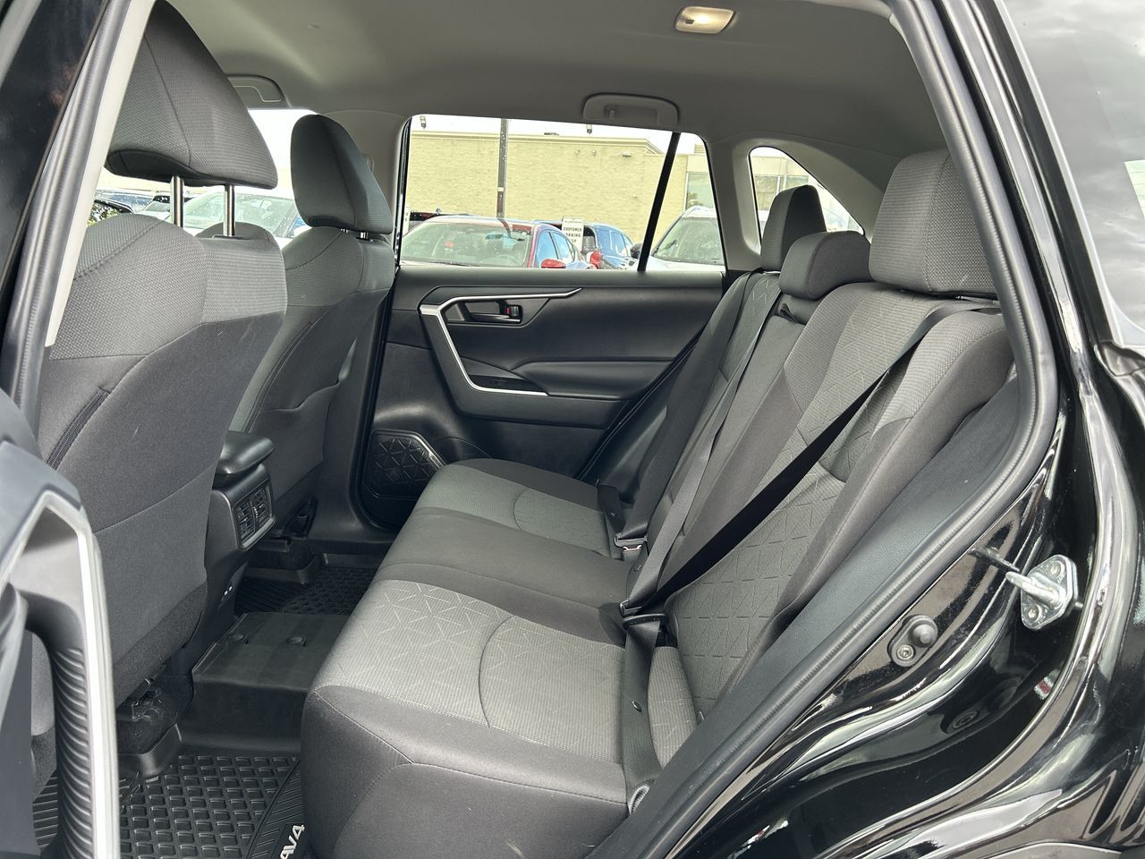 Toyota RAV4  2023 à Mississauga, Ontario
