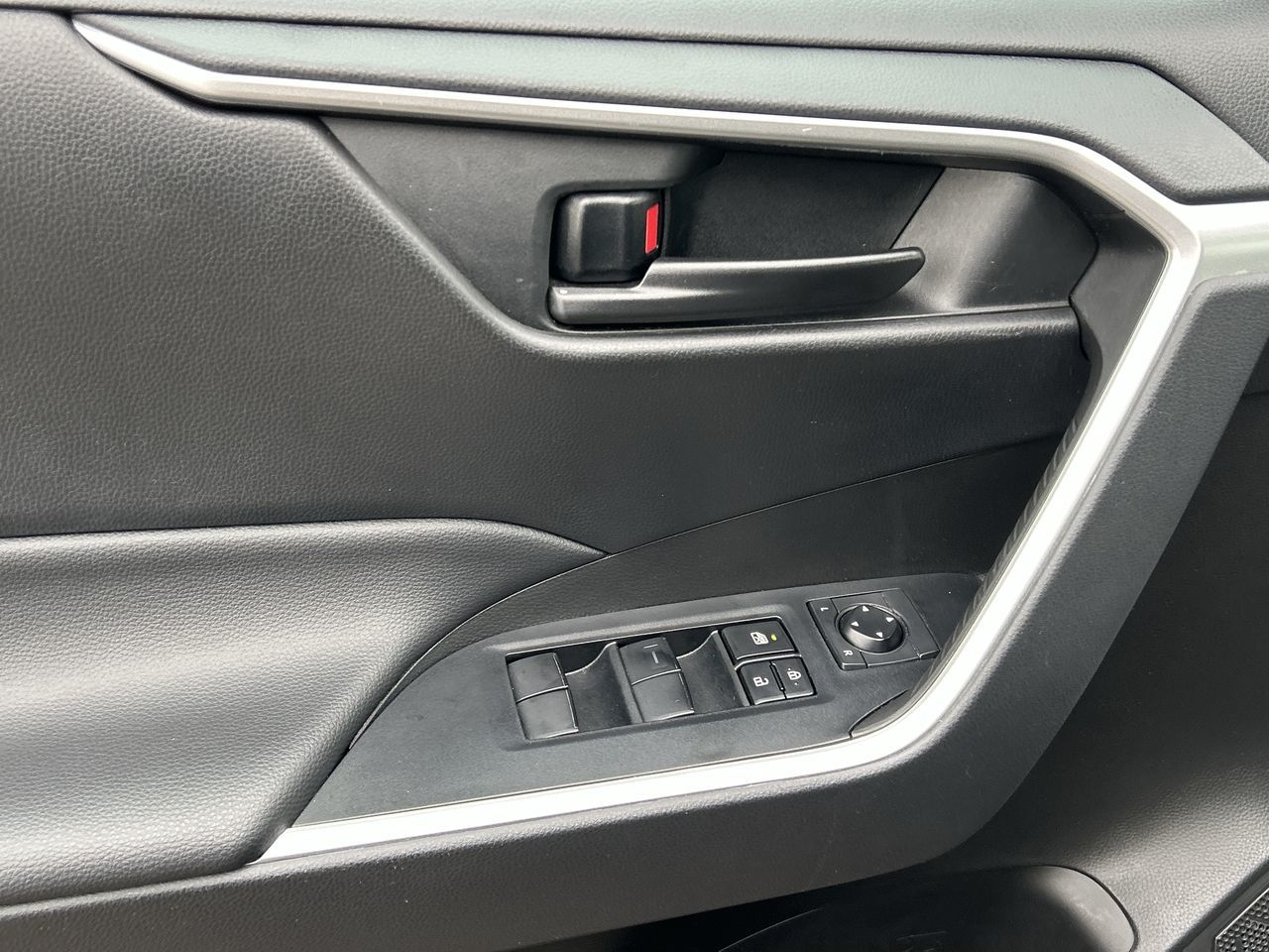 2023 Toyota RAV4 in Mississauga, Ontario