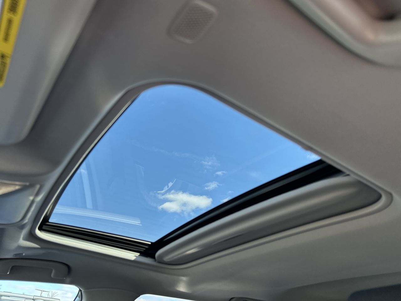 Toyota RAV4  2023 à Mississauga, Ontario