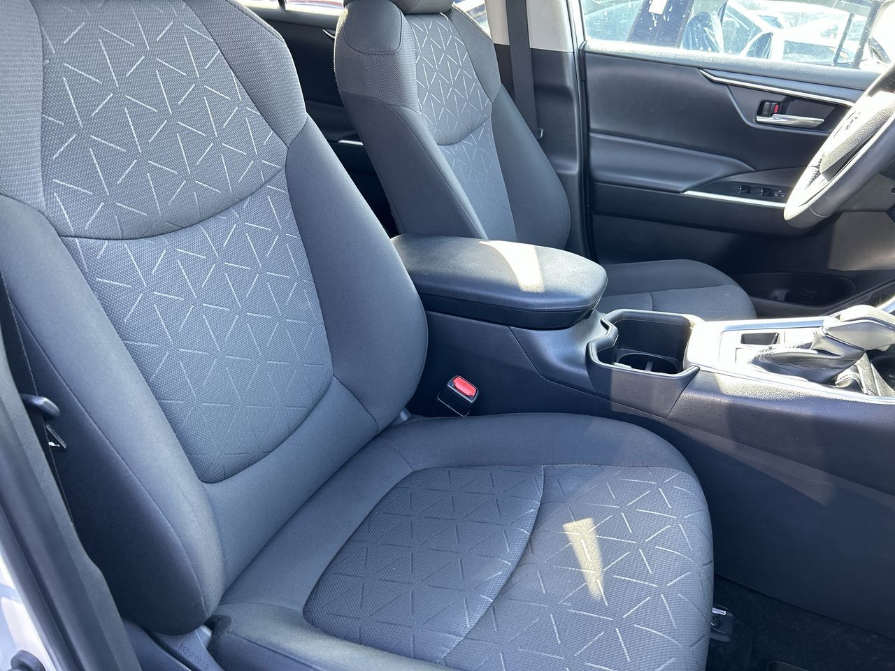 Toyota RAV4  2023 à Mississauga, Ontario