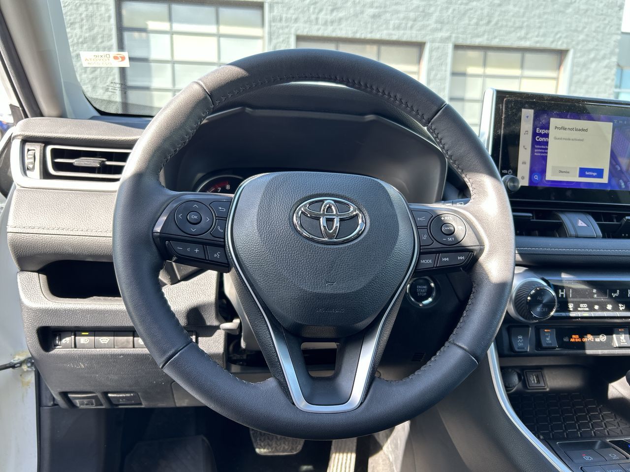 Toyota RAV4  2023 à Mississauga, Ontario