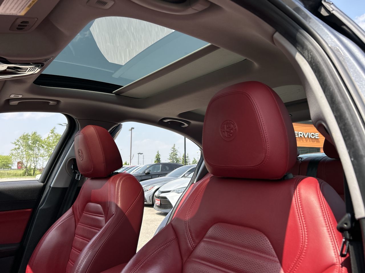2018 Alfa Romeo GIULIA in Mississauga, Ontario