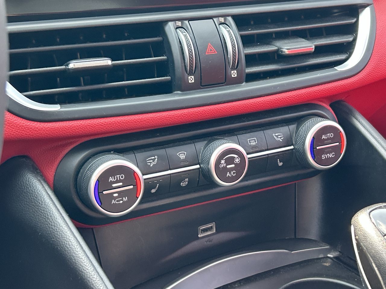2018 Alfa Romeo GIULIA in Mississauga, Ontario