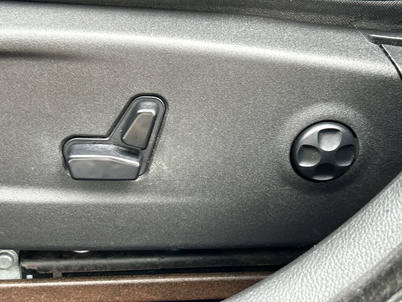 2016 Dodge Charger in Mississauga, Ontario