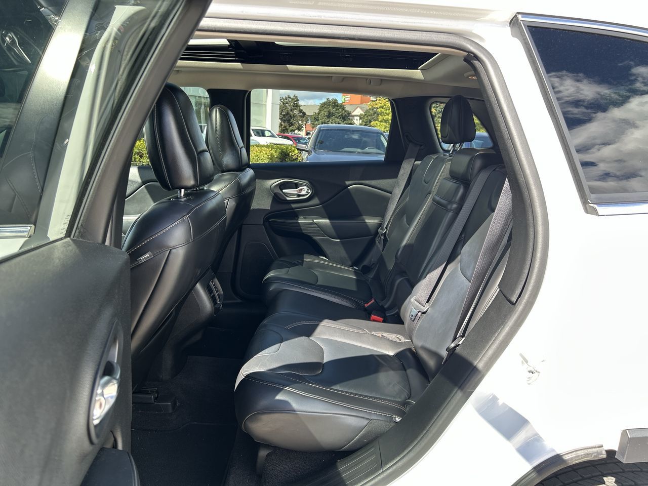 2017 Jeep Cherokee in Mississauga, Ontario