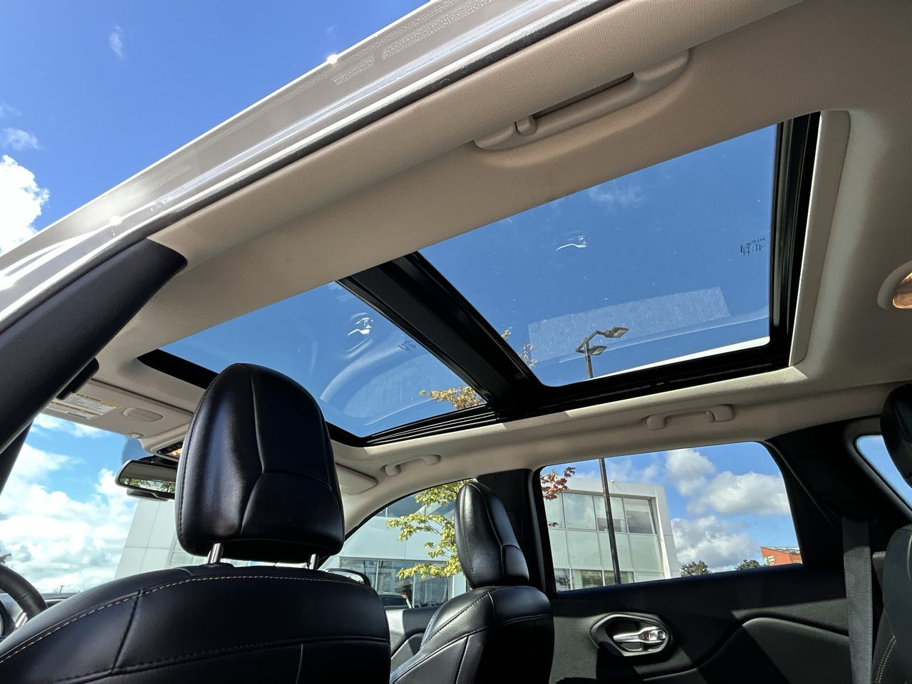 2017 Jeep Cherokee in Mississauga, Ontario