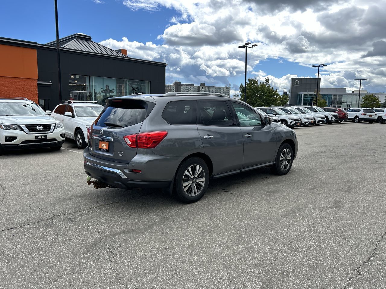 2017 Nissan Pathfinder in Mississauga, Ontario