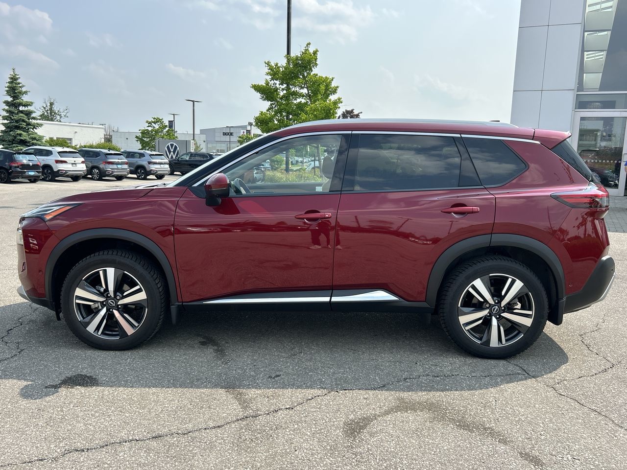 2023 Nissan Rogue in Mississauga, Ontario
