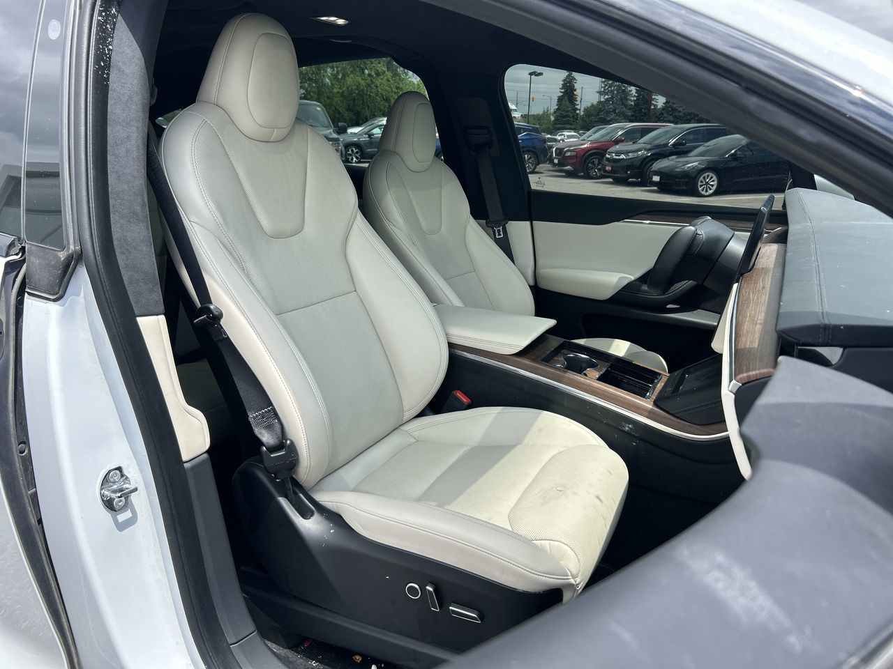 2022 Tesla Model X in Mississauga, Ontario