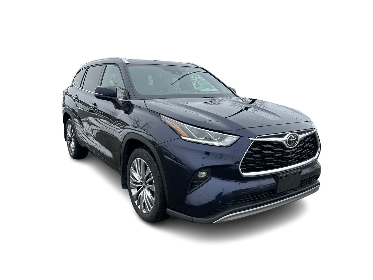 2022 Toyota Highlander in Mississauga, Ontario