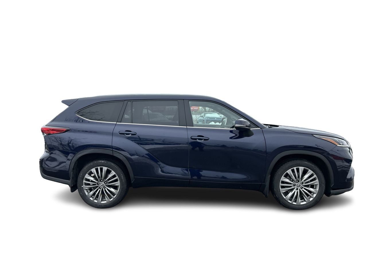 2022 Toyota Highlander in Mississauga, Ontario
