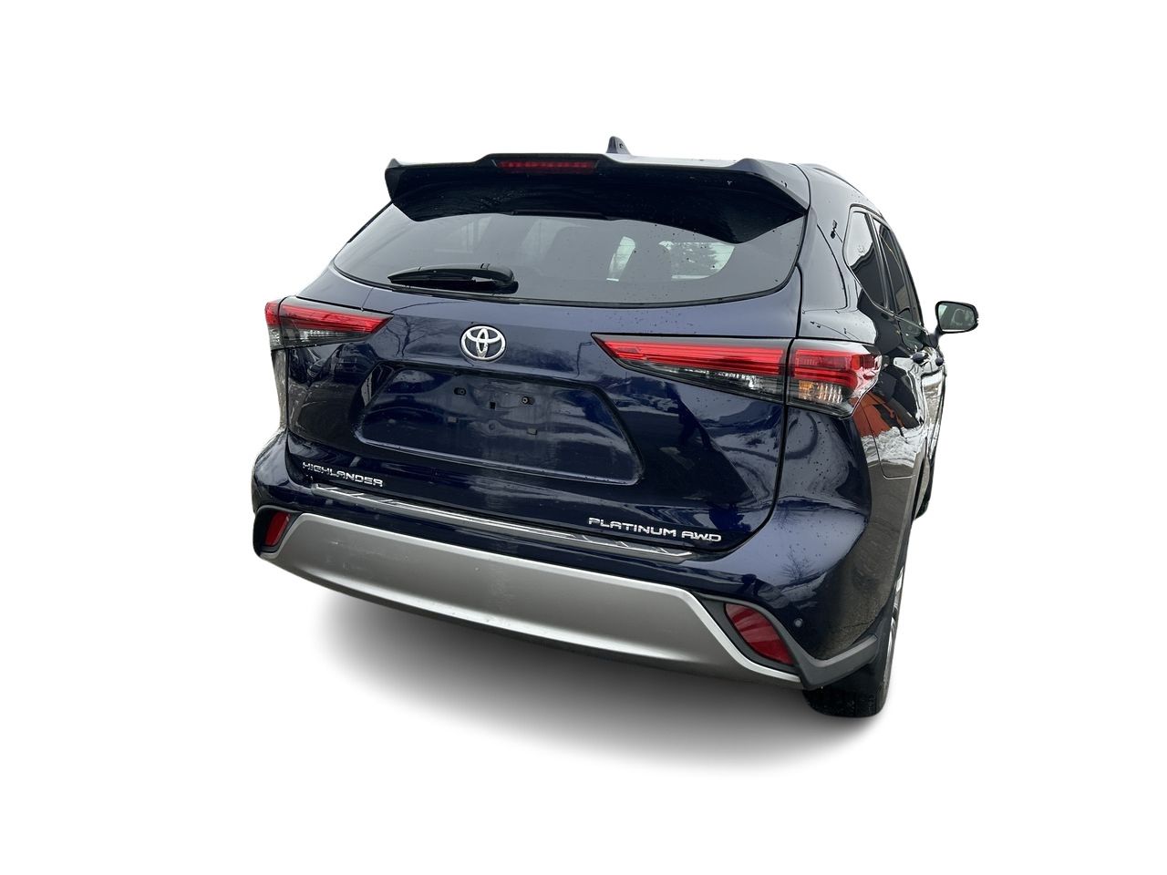 2022 Toyota Highlander in Mississauga, Ontario