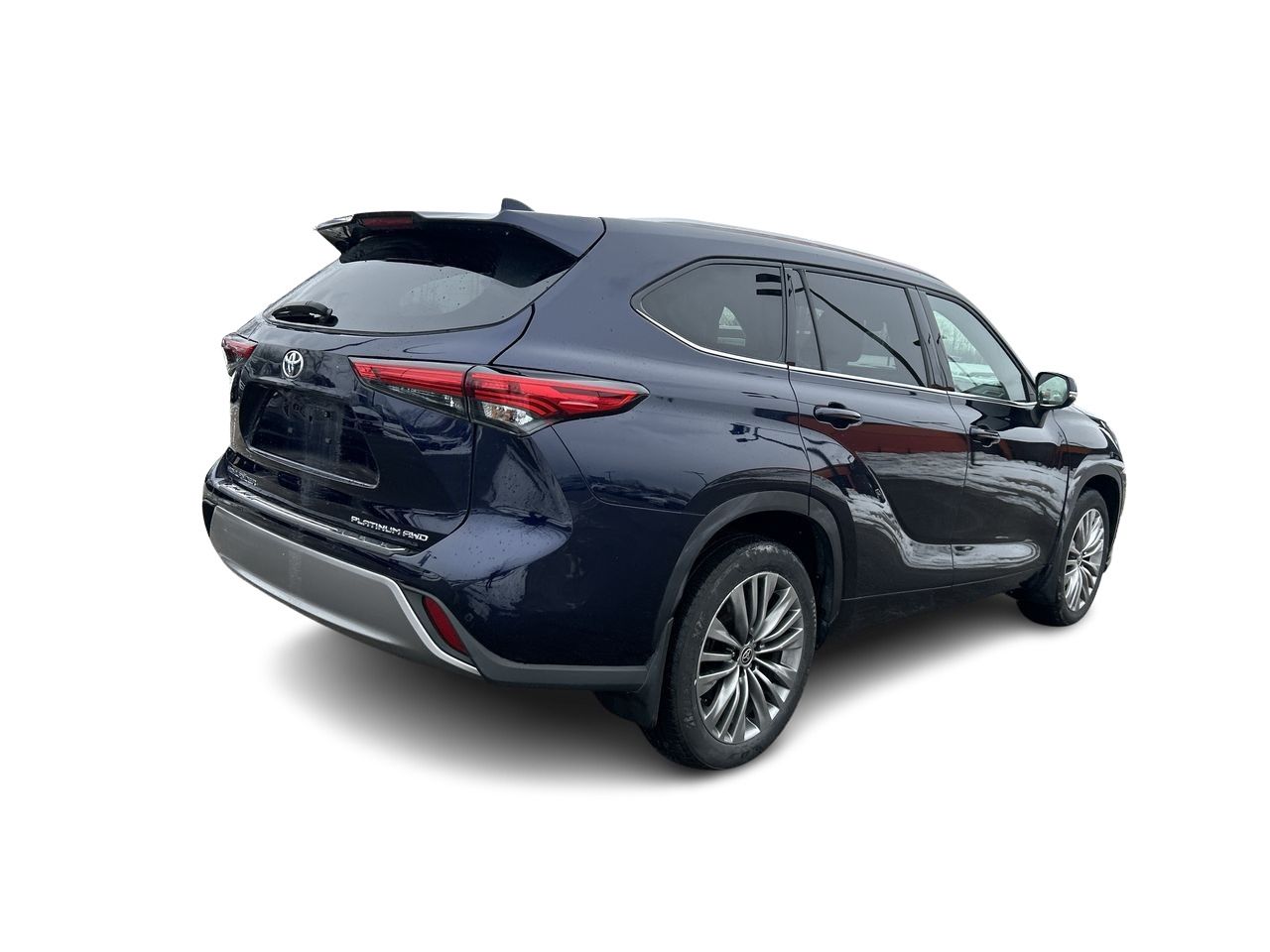 2022 Toyota Highlander in Mississauga, Ontario