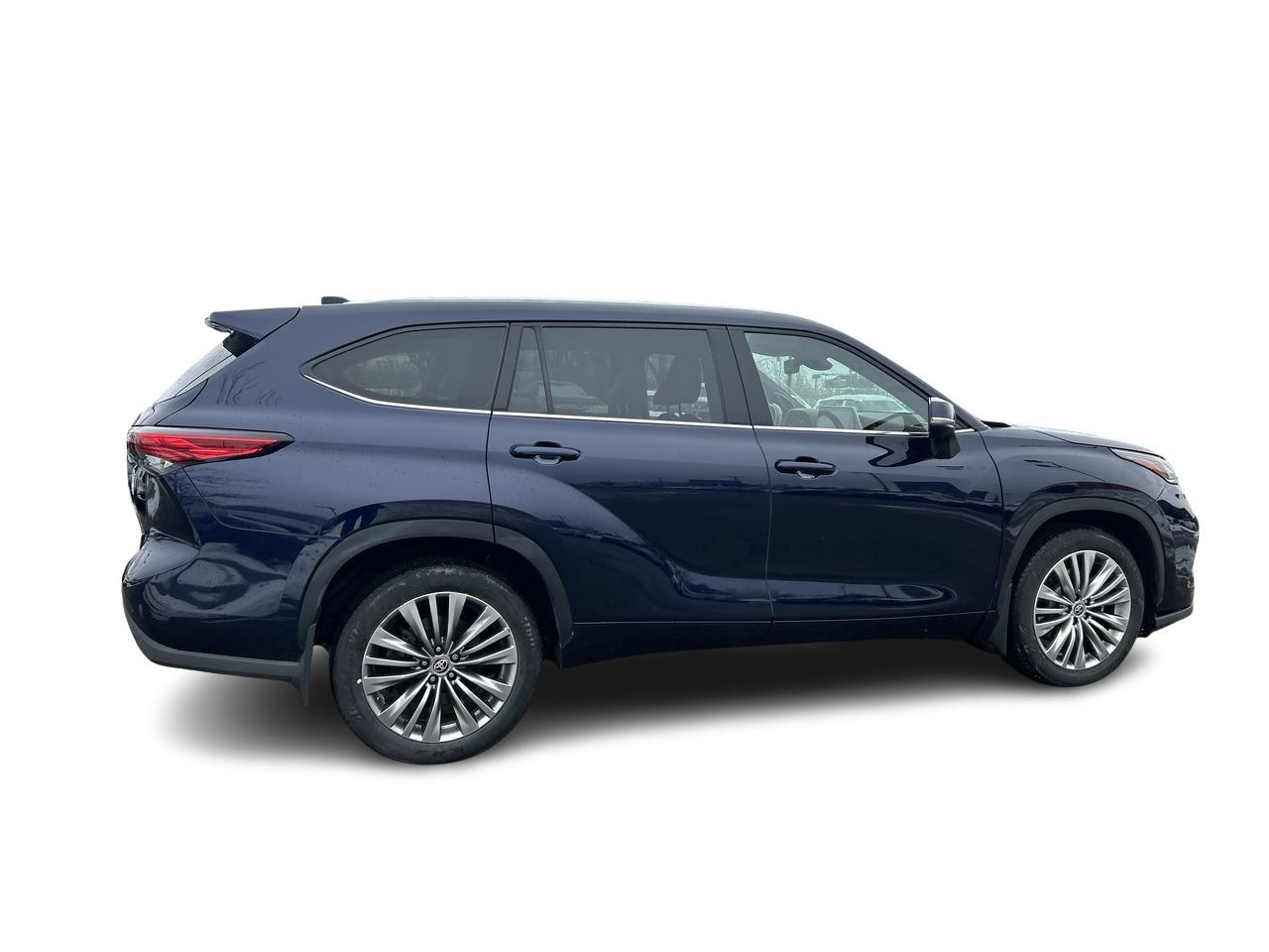 2022 Toyota Highlander in Mississauga, Ontario