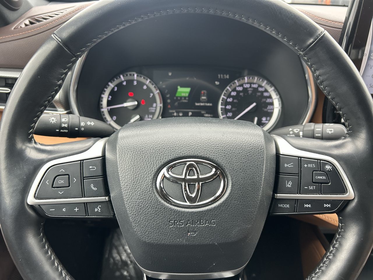 2022 Toyota Highlander in Mississauga, Ontario