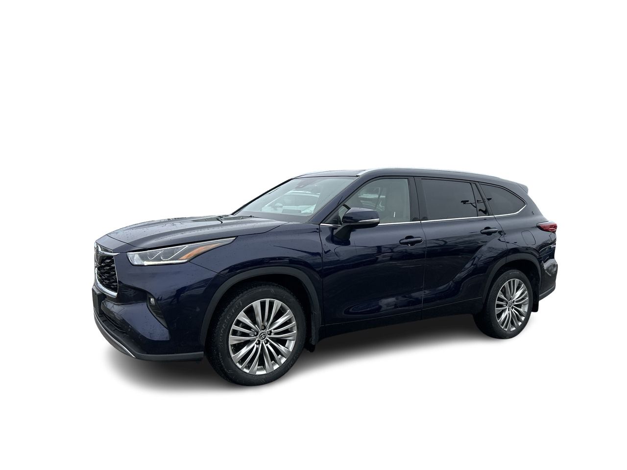 2022 Toyota Highlander in Mississauga, Ontario