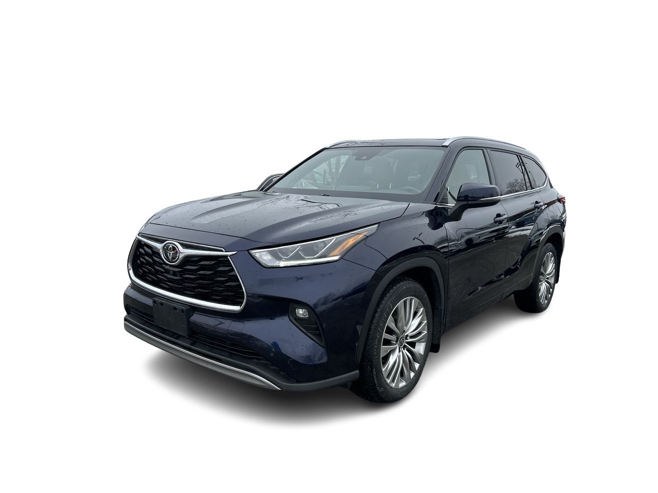 2022 Toyota Highlander in Mississauga, Ontario