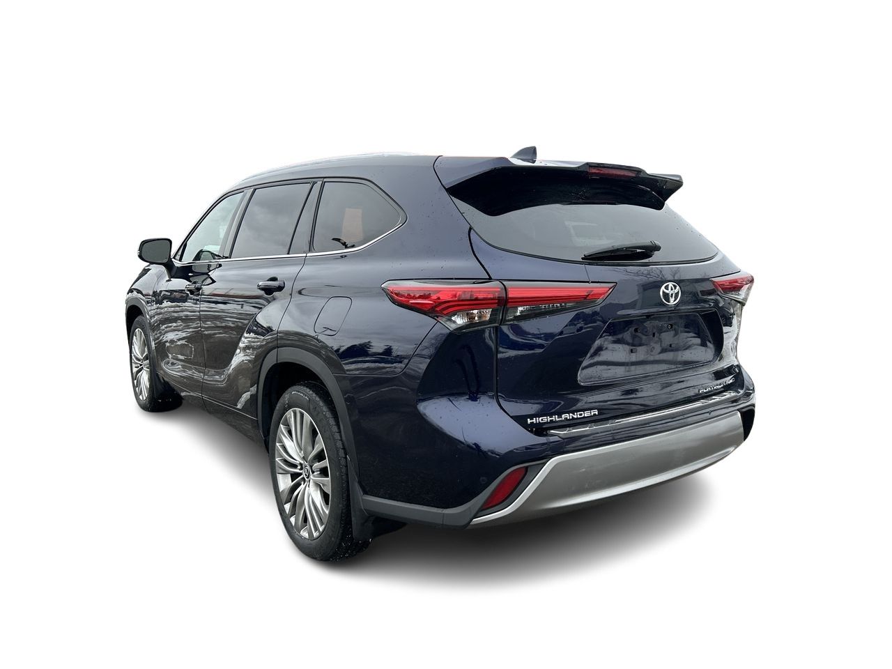 2022 Toyota Highlander in Mississauga, Ontario