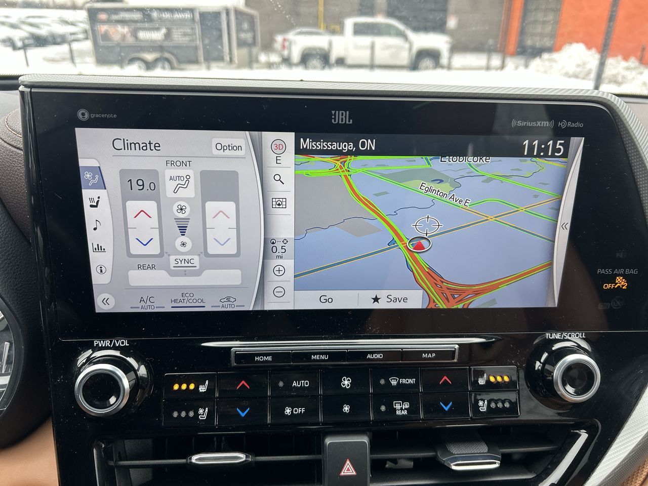 2022 Toyota Highlander in Mississauga, Ontario