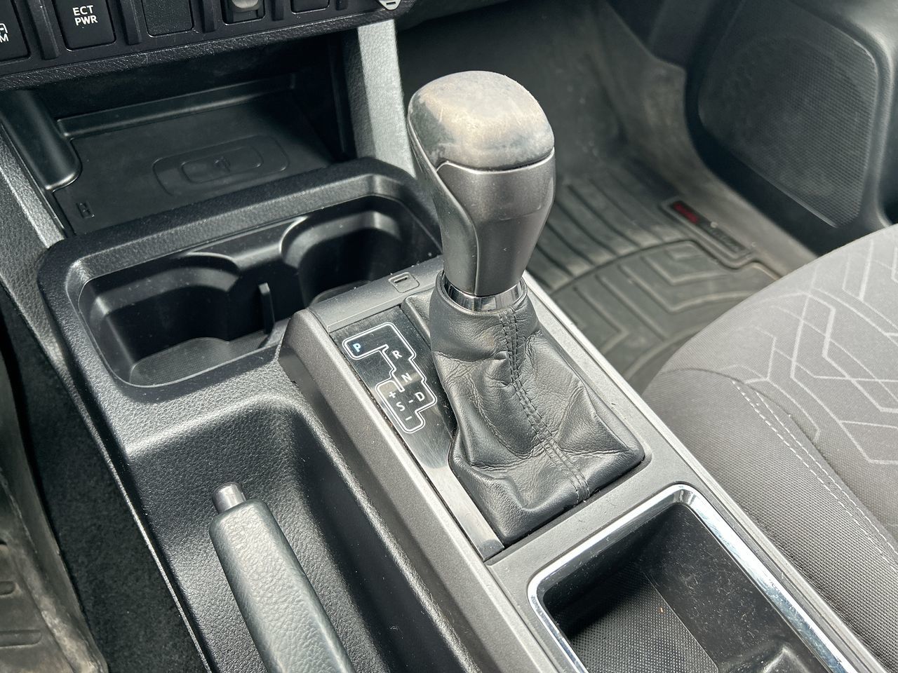 2016 Toyota Tacoma in Mississauga, Ontario