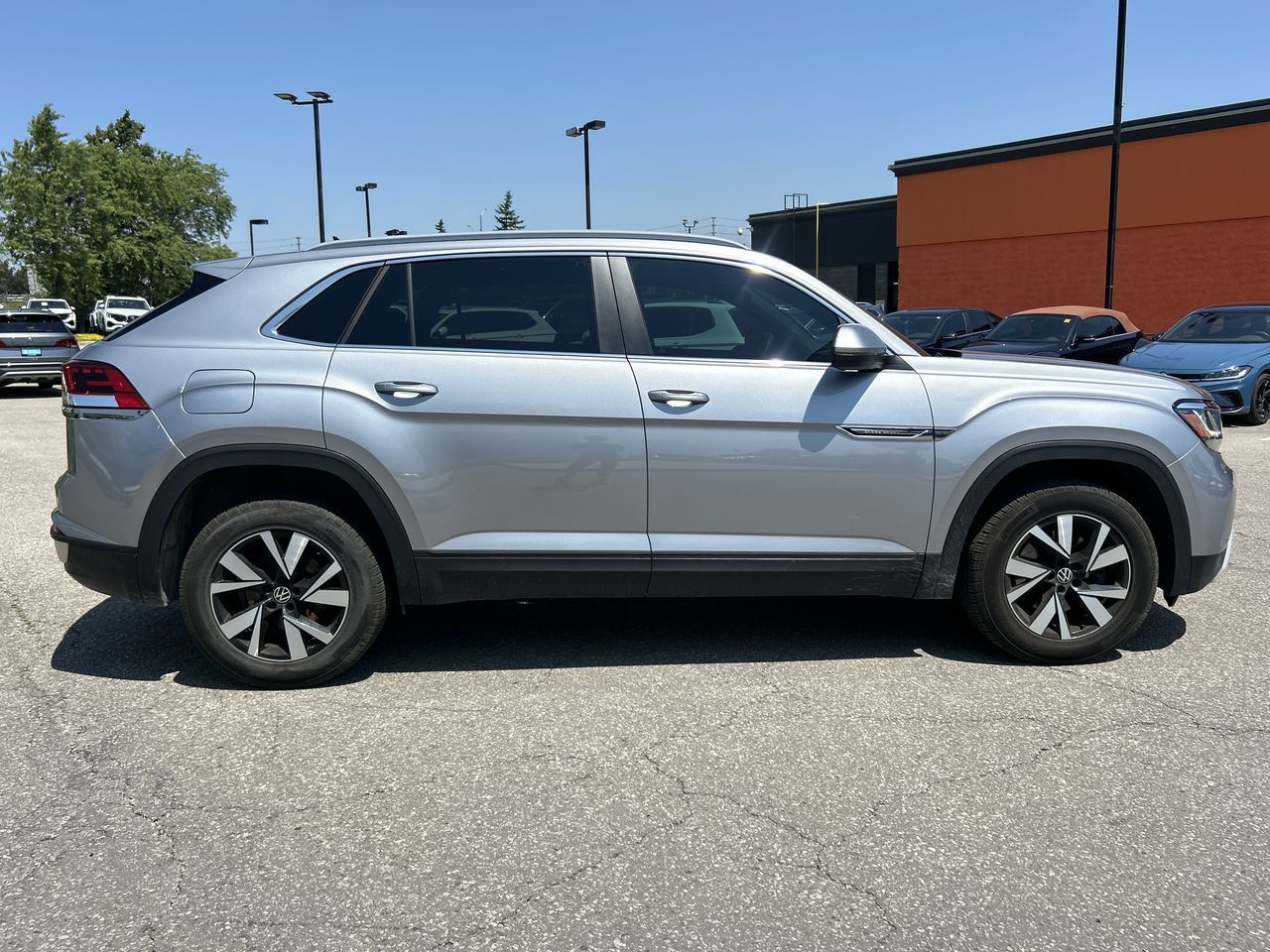 2020 Volkswagen Atlas Cross Sport in Mississauga, Ontario