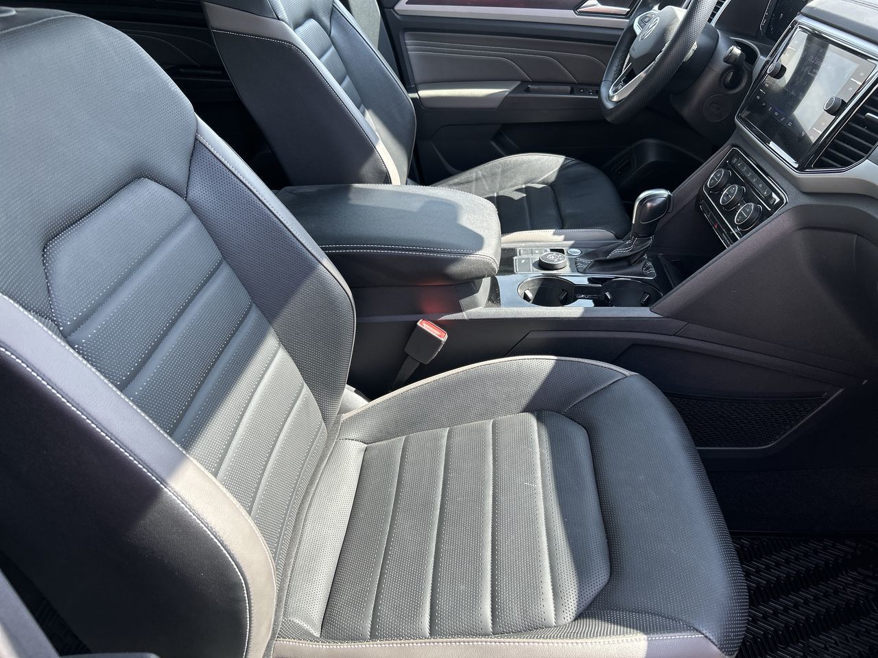 2022 Volkswagen Atlas Cross Sport in Mississauga, Ontario