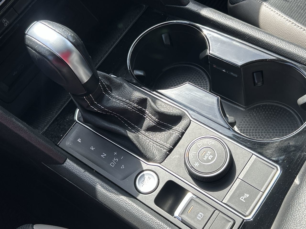 2022 Volkswagen Atlas Cross Sport in Mississauga, Ontario