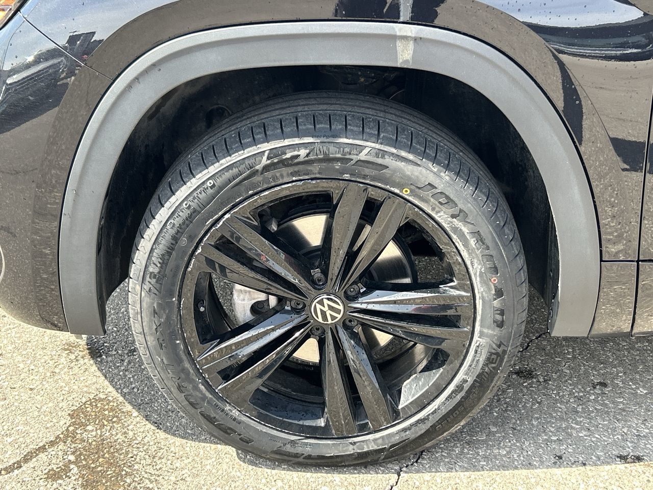 2022 Volkswagen Atlas Cross Sport in Mississauga, Ontario