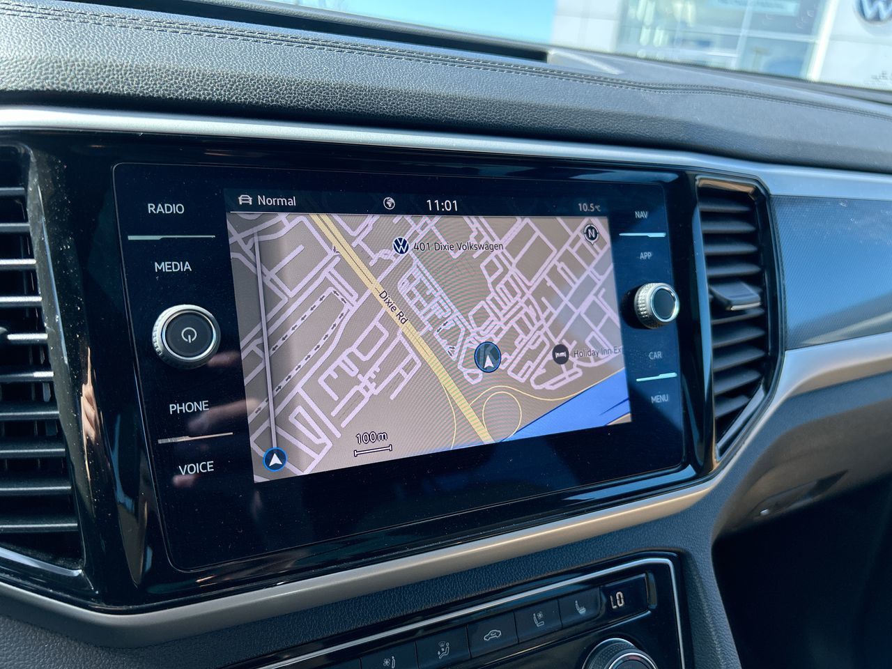 2023 Volkswagen Atlas Cross Sport in Mississauga, Ontario