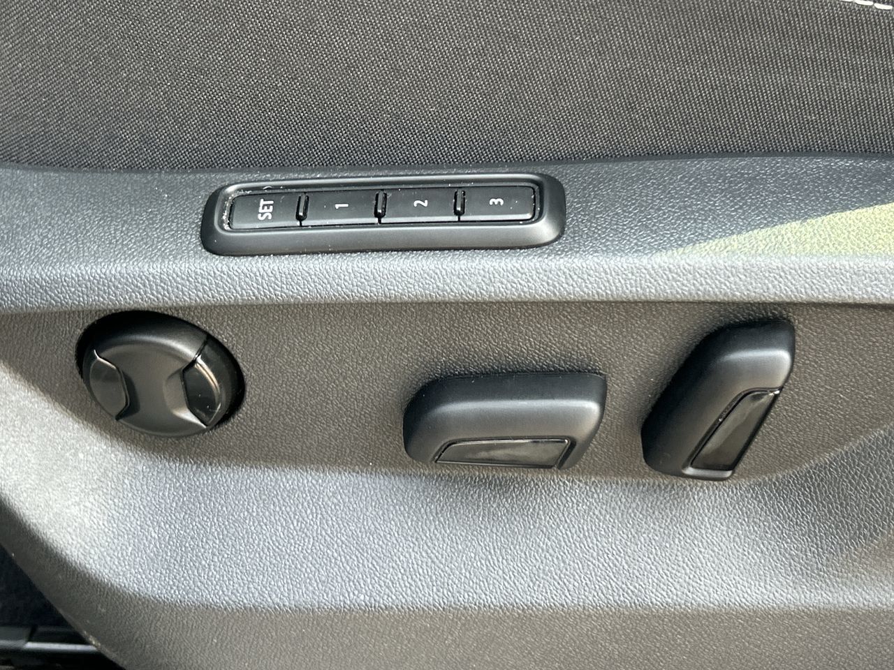 Volkswagen Atlas Cross Sport  2024 à Mississauga, Ontario