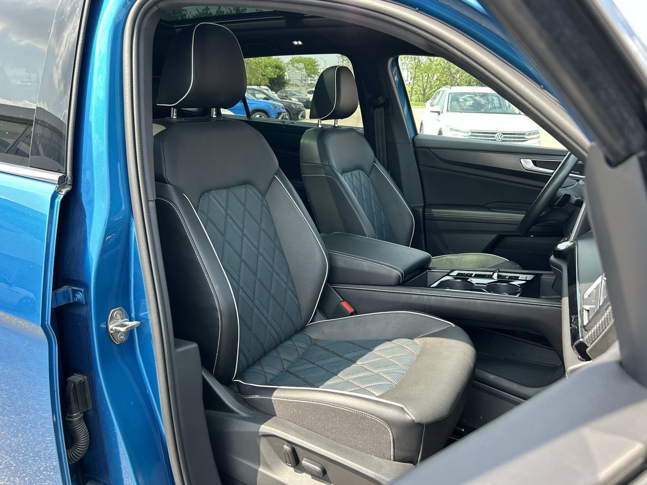 Volkswagen Atlas Cross Sport  2024 à Mississauga, Ontario