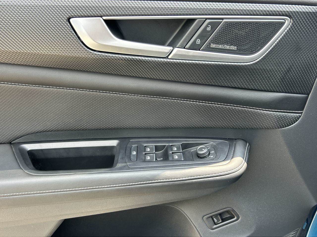 2024 Volkswagen Atlas Cross Sport in Mississauga, Ontario