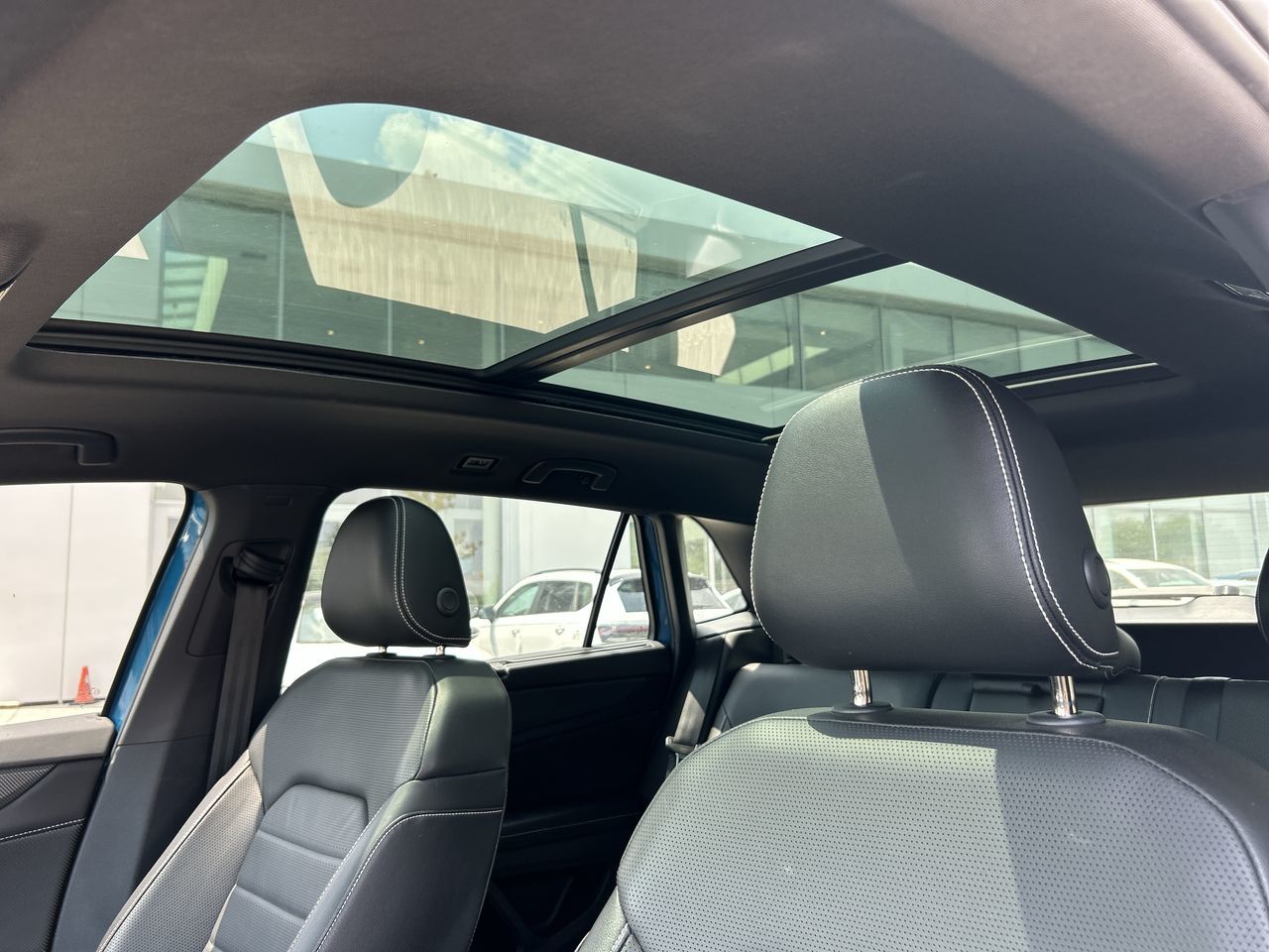 2024 Volkswagen Atlas Cross Sport in Mississauga, Ontario