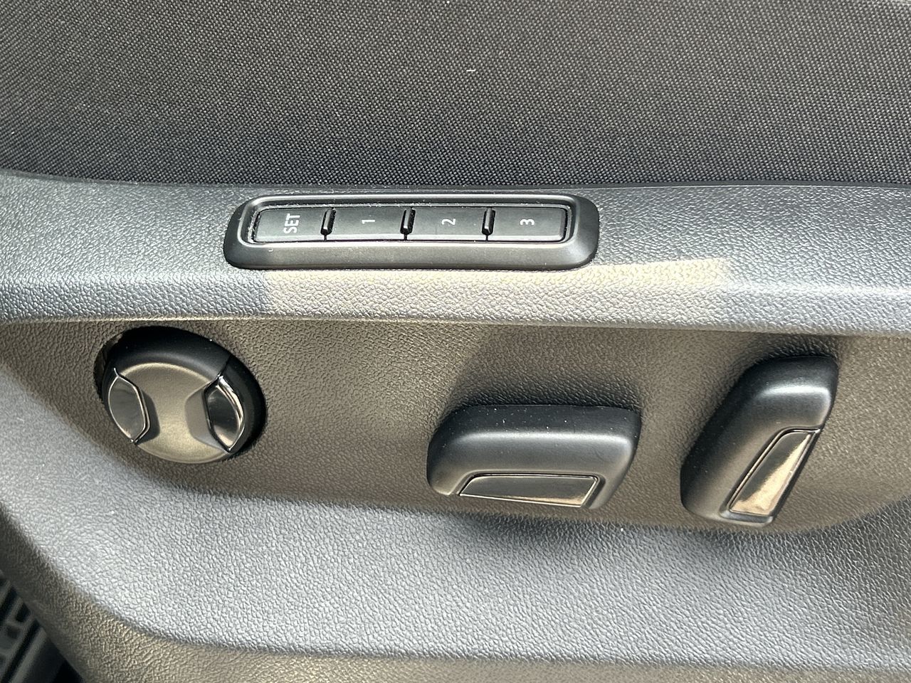 2024 Volkswagen Atlas Cross Sport in Mississauga, Ontario