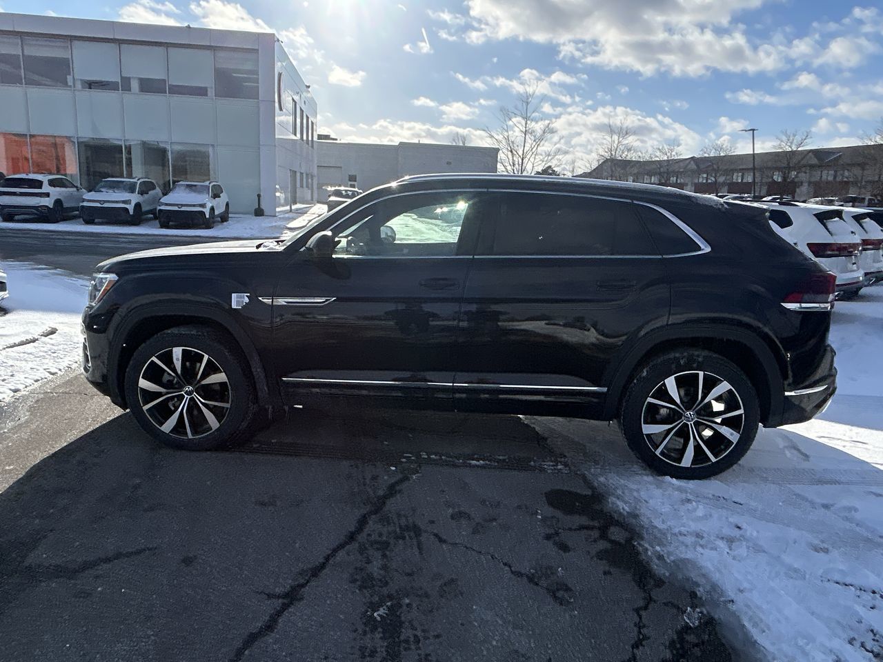 2025 Volkswagen Atlas Cross Sport in Mississauga, Ontario