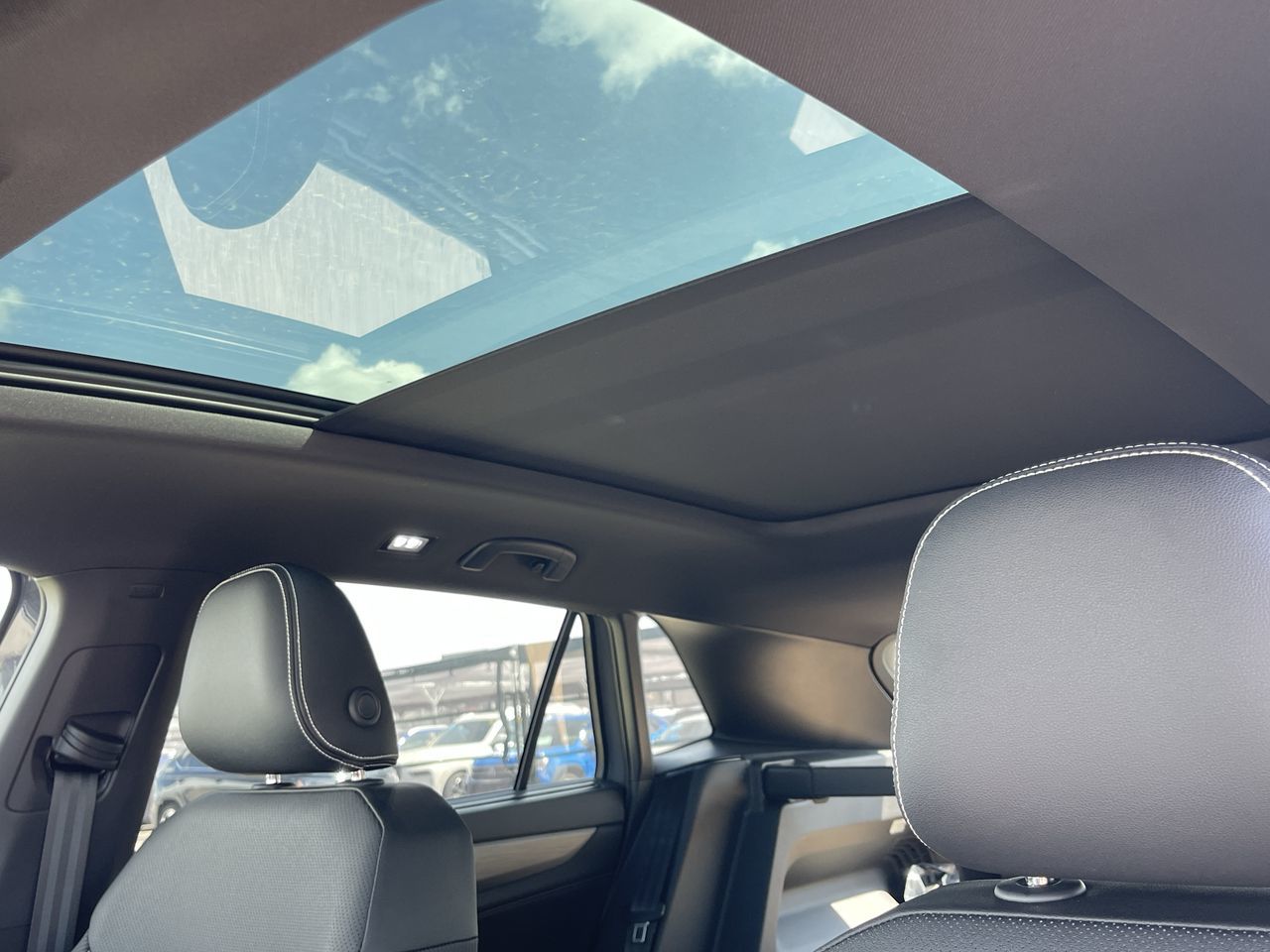 2025 Volkswagen Atlas Cross Sport in Mississauga, Ontario
