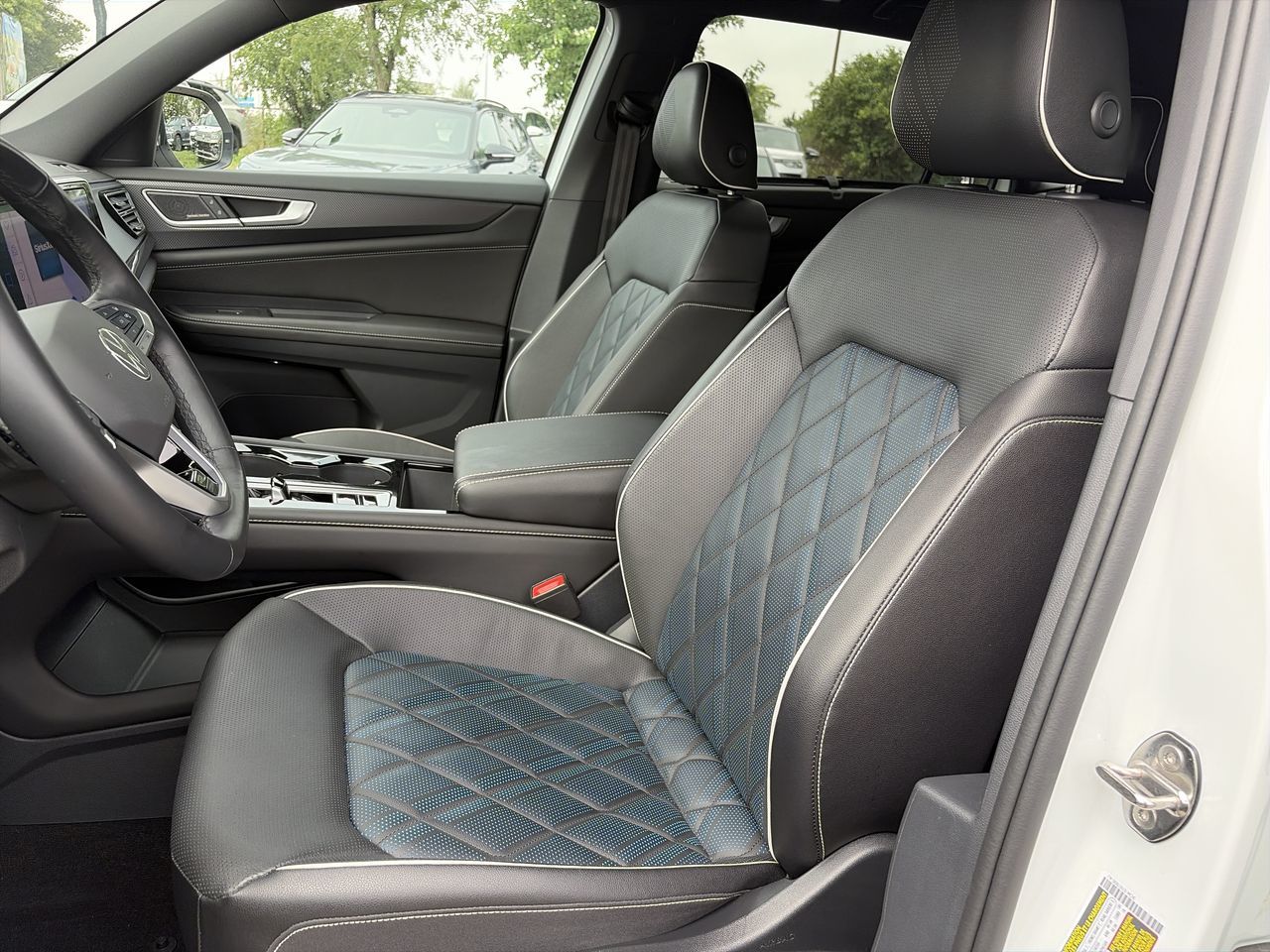 Volkswagen Atlas Cross Sport  2025 à Mississauga, Ontario