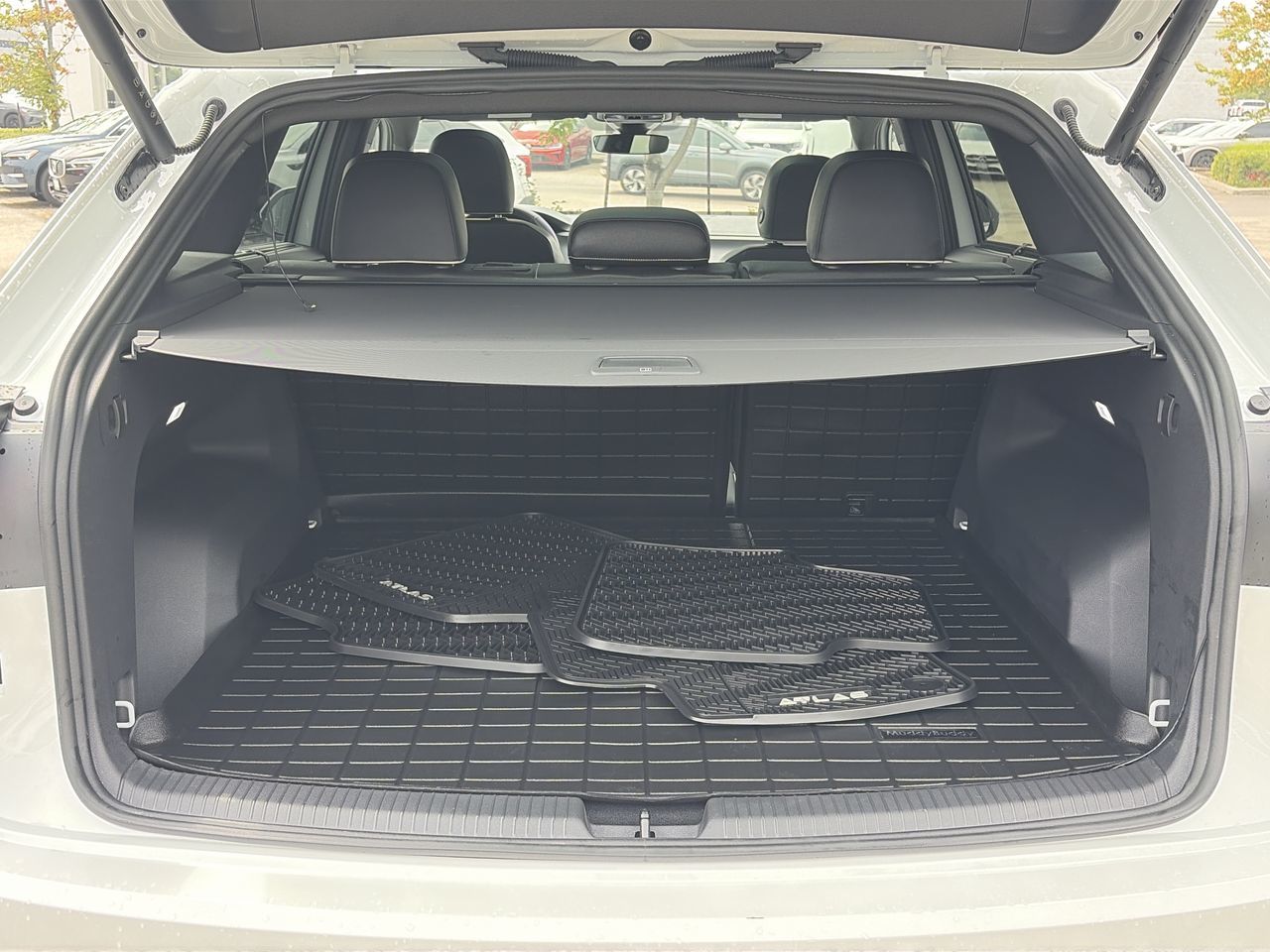 Volkswagen Atlas Cross Sport  2025 à Mississauga, Ontario