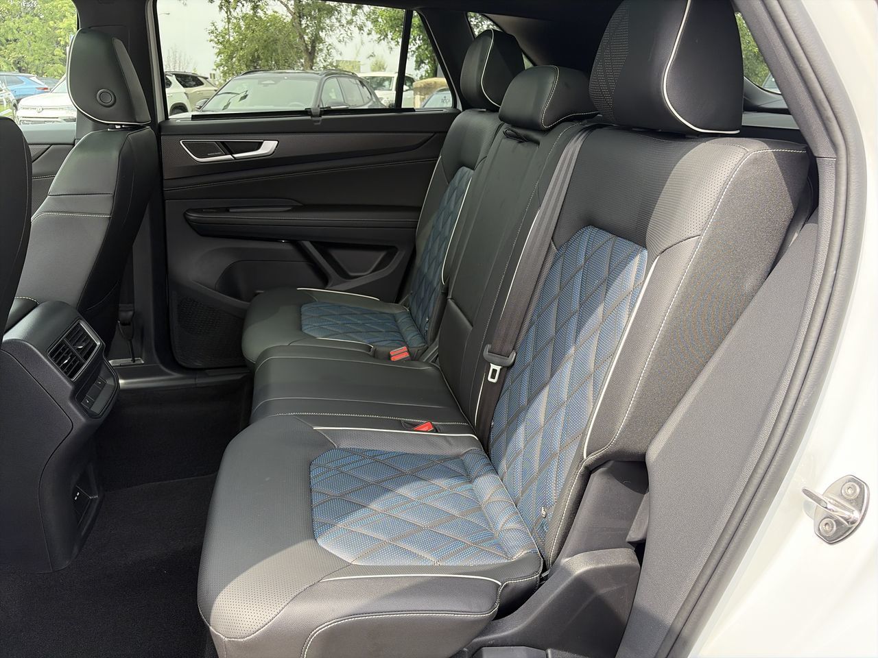 Volkswagen Atlas Cross Sport  2025 à Mississauga, Ontario