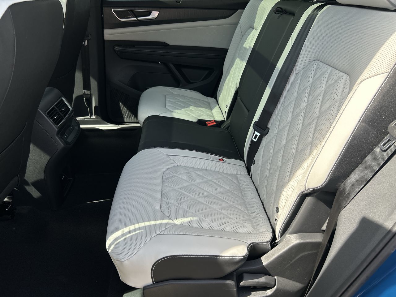 2026 Volkswagen Atlas Cross Sport in Mississauga, Ontario