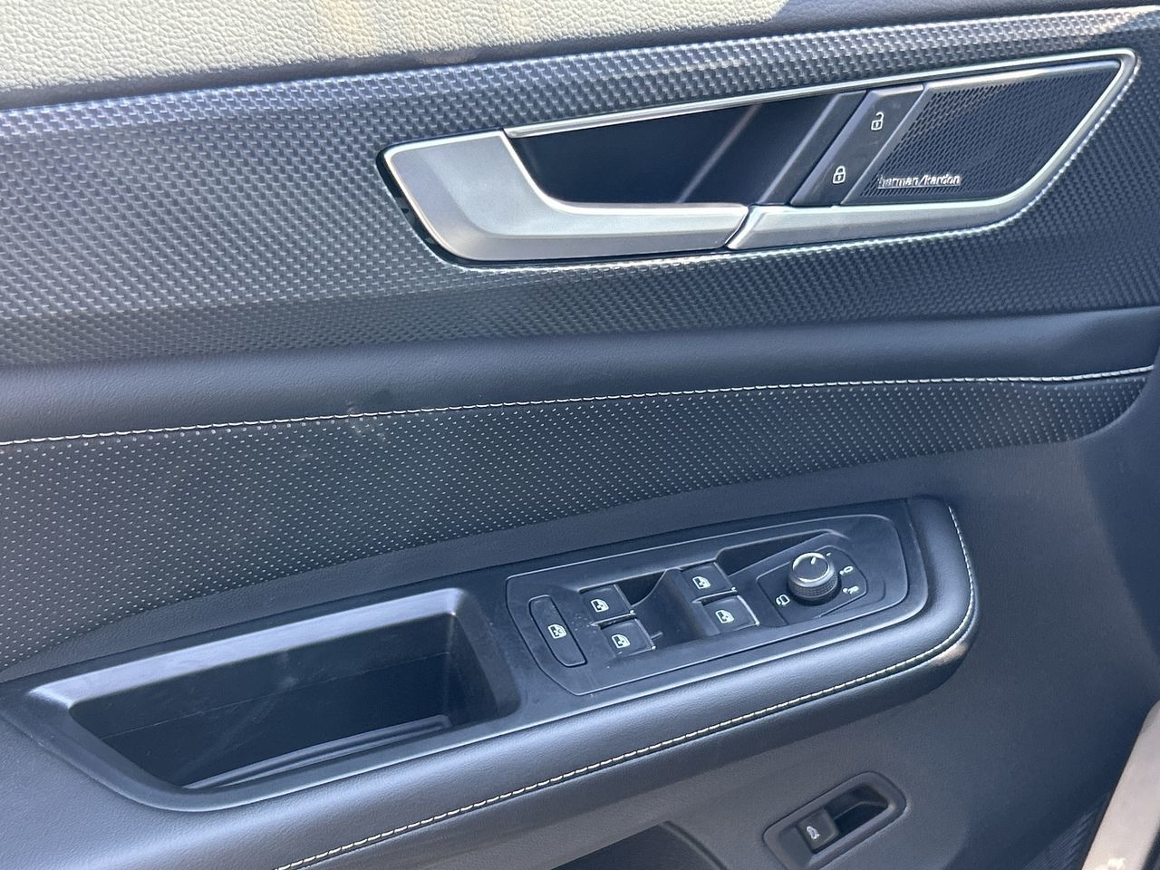 2026 Volkswagen Atlas Cross Sport in Mississauga, Ontario