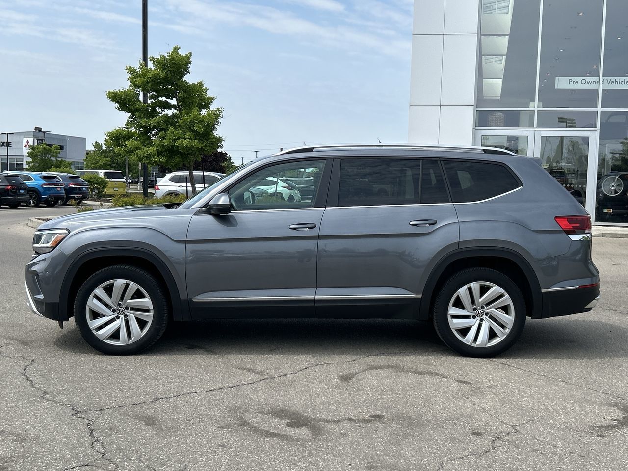 2021 Volkswagen Atlas in Mississauga, Ontario