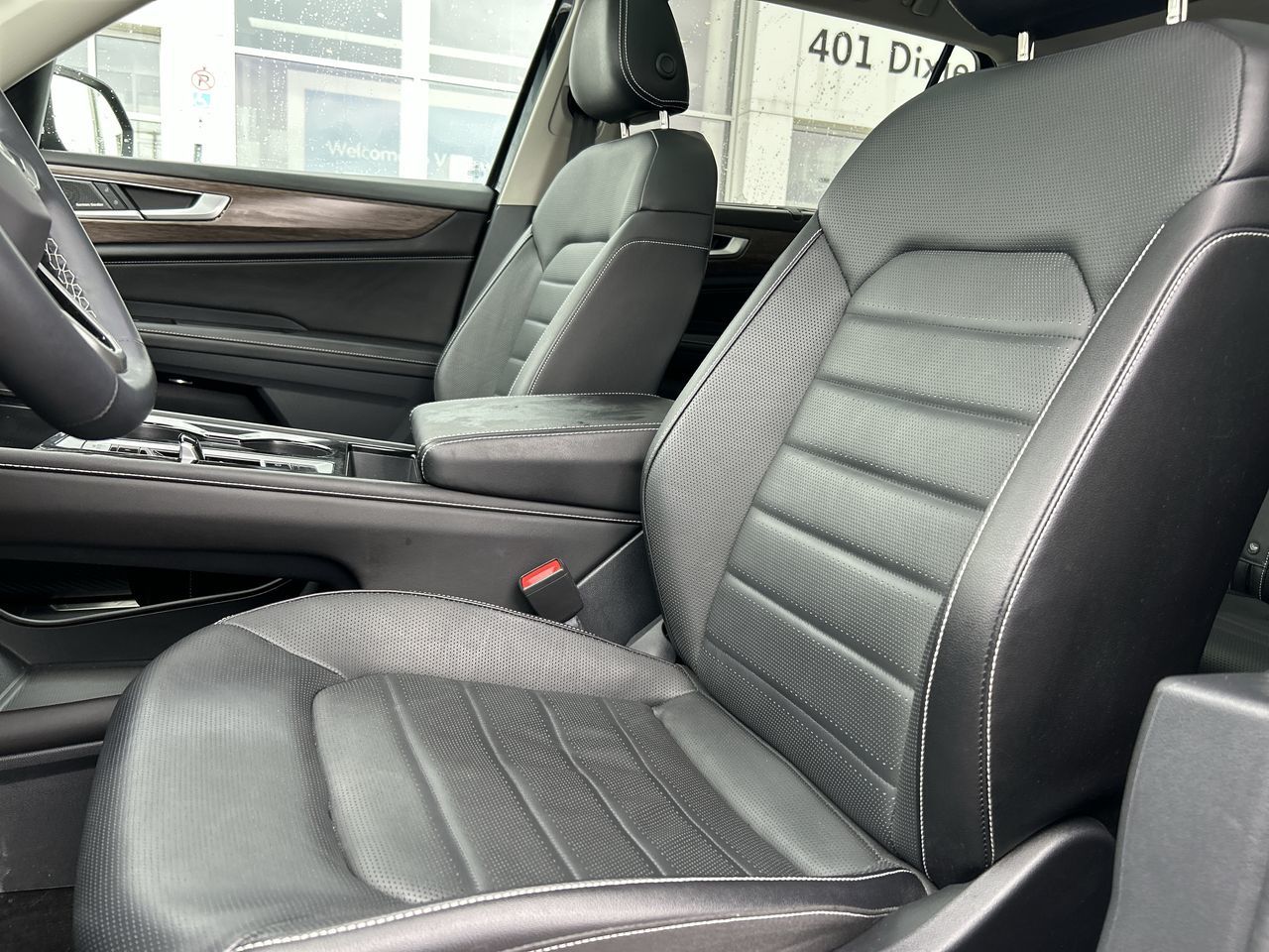 2024 Volkswagen Atlas in Mississauga, Ontario