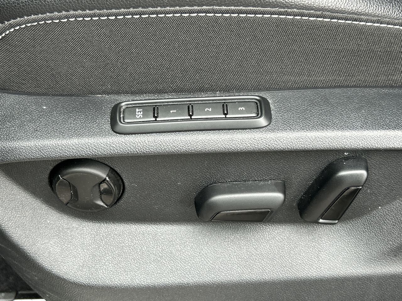 2024 Volkswagen Atlas in Mississauga, Ontario